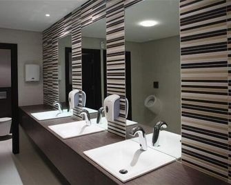 Hotel Praia - Nazaré - Bagno