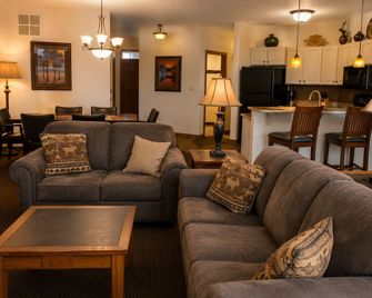 Arrowwood Resort & Conference Center - Alexandria - Лаунж