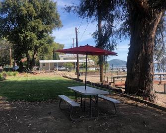 Labor Day Special-20% Off Holiday Rate +100 Credit 4 Nonmotor Watersports - Nice - Patio