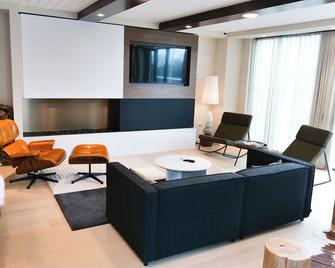 2bhk Luxury brand new pvt suite Kitchener - Kitchener - Living room