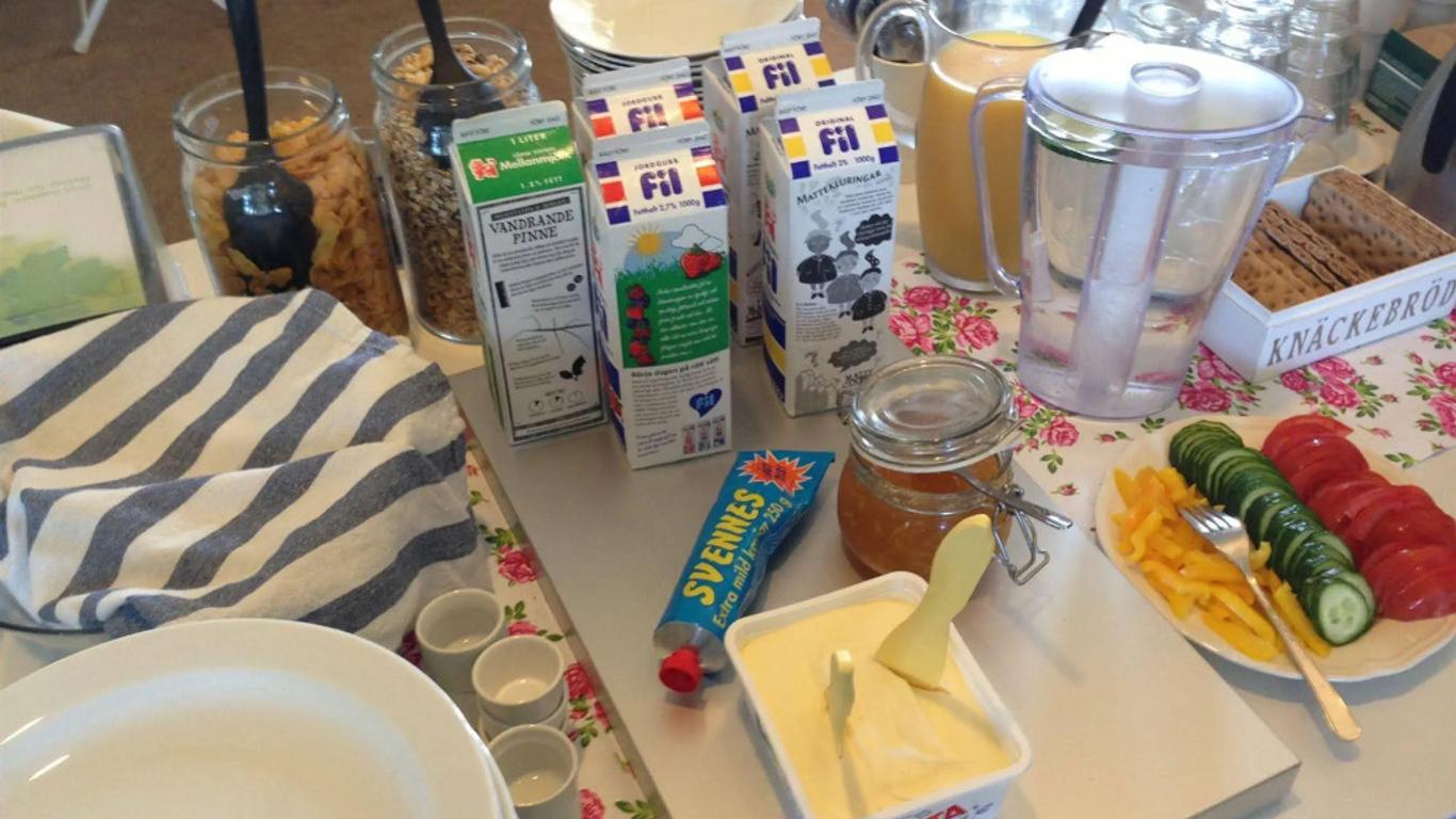 Edith & Julia Bed and Breakfast