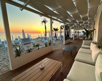 Villa Blanche Dimora Di Charme - Marsala - Balcony