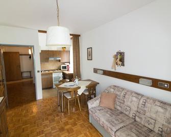 Ferienhof Alte Post, Apartments - Weissbriach - Wohnzimmer