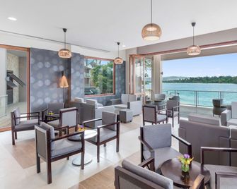 Ramada Resort by Wyndham Port Vila - Port Vila - Lounge