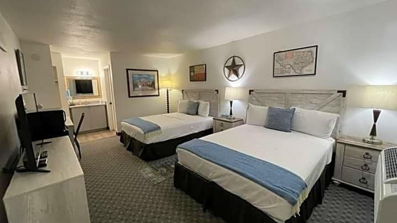 Glen Rose Inn and Suites