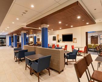Holiday Inn Express & Suites Dodge City - Dodge City - Restaurace