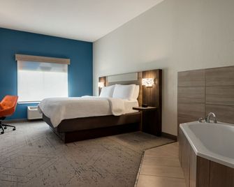 Holiday Inn Express & Suites Forrest City By IHG - Forrest City - Bedroom