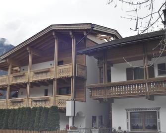 Garni Schwarzenstein - Molini di Tures - Edificio