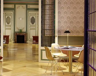 Axel Hotel Madrid - Adults Only - מדריד - לובי