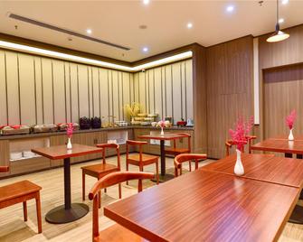 Hanting Express Zhangye North Street Branch - Zhangye - Restaurante