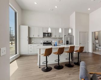 Luxury Townhouse-Style Apartment Hgv 1022 - Austin