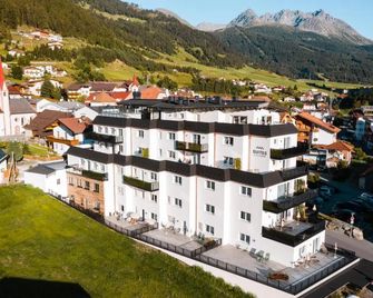 Suites Nauders by mein Almhof Superior - Nauders - Gebouw
