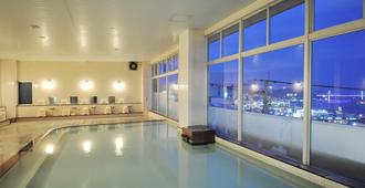 長崎尼斯卡酒店 - 長崎市 - 游泳池