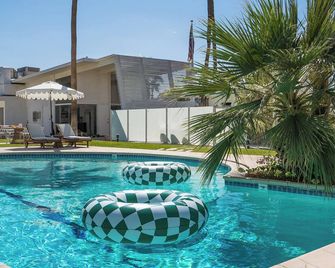 Monkey Tree Hotel 2 in Palm Springs - Palm Springs - Piscina