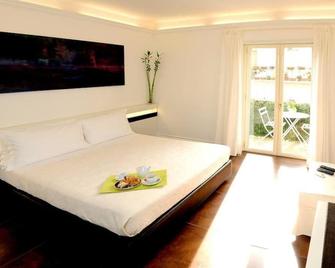 Best Season - Reggio Calabria - Bedroom
