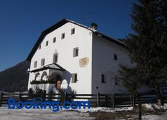 Ansitz Goller - Rasun di Sopra - Gebouw