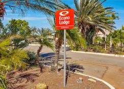 Econo Lodge Karratha - Karratha - Building