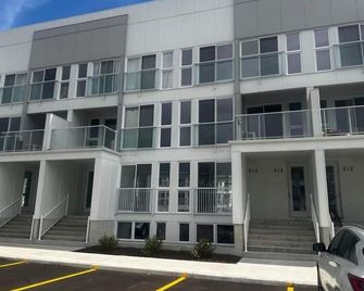 Luxspaces Ventures - London - Building