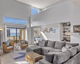 Beach Condo Shorebirds 263 - Watsonville - Living room