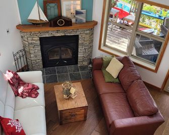 White Lake House Retreat - Sorrento - Wohnzimmer