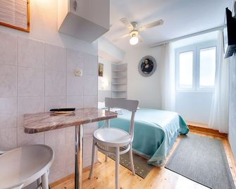Apartments by the sea Komiza, Vis - 9703 - Komiza - Spisesal