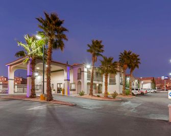 Best Western Sunland Park Inn - El Paso - Edifício