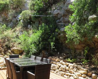 Villa Ripaud, private river swimming, hot tub - Villesèque-des-Corbières - Patio