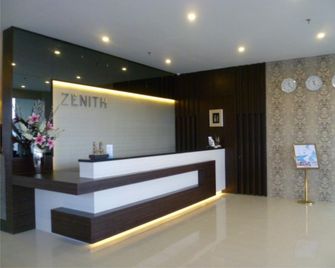 Zenith Hotel - Kendari - Front desk