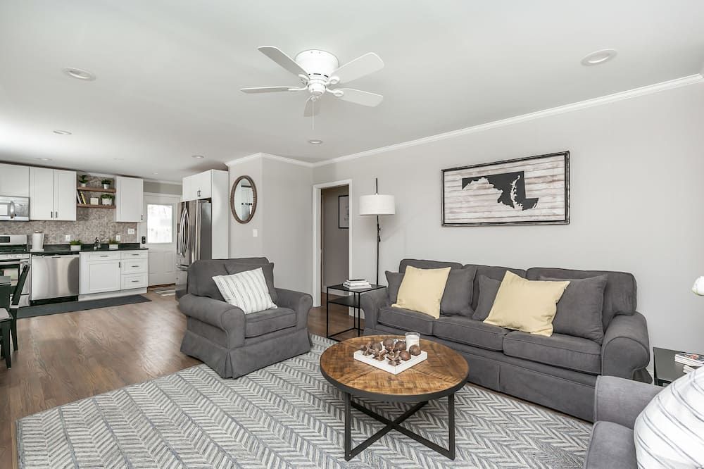 Living room view of Stunning New Bungalow Perfect for Everyone