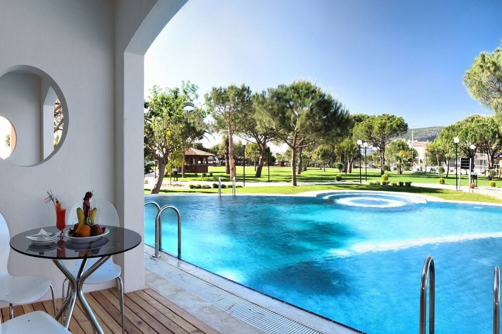 Batihan Beach Resort & Spa