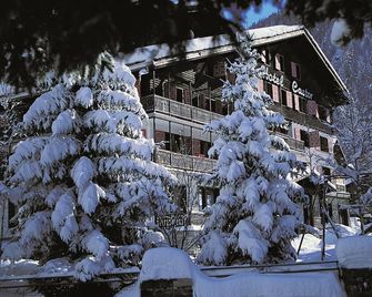 Hotel Castor - Champoluc - Budynek