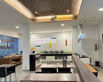 Alltrue Lite Hotel Nagoya Hill Batam - Batam - Restaurant