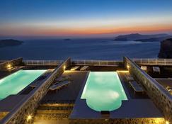 Thermes Luxury Villas And Spa - Megalochori - สระว่ายน้ำ