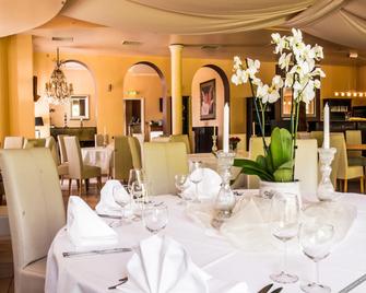 Hotel Grüner Jäger - Jesteburg - Ресторан