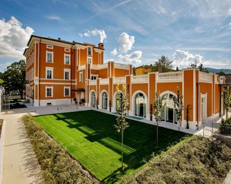 Villa Miliani - Fabriano - Budova