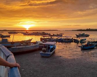 Puerto Pizarro Inn - Tumbes