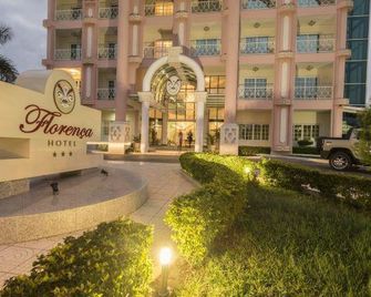 Hotel Florenca - Luanda - Building