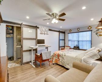 9 Mi to Disney World Townhome with Pool Access! - Davenport - Bedroom