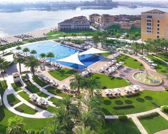 The Ritz-Carlton Abu Dhabi, Grand Canal - Abu Dhabi - Pool