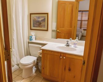 Family Vacation-Heated In Out Pool, Tubing & Ice Skating 719 townhouse - Midway - Baño