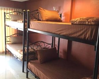 Amika Guesthouse & Hostel - Jomtien - Habitación