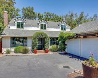 Novato Getaway Pool, Hot Tub, Near Sf Bay! - Novato - Gebouw