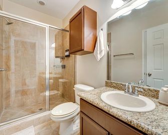 7 Mi to Lake Casa Blanca: Laredo Family Home! - Laredo