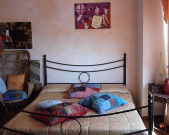 B&B LA Casa DI EL - Agrigento - Sypialnia
