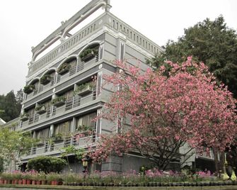 Ali-Shan Kaofeng Hotel - Alishan Township - Edificio