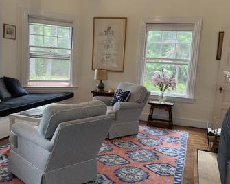 Waterfront Home on MDI with direct access to Acadia National Park. - Mount Desert - Sala de estar