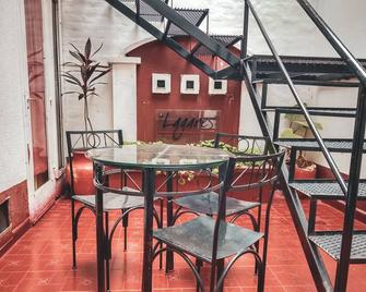Hostel Lagares - Mendoza - Yemek odası