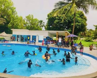 Mansea Beach Hotel - Serrekunda - Pool
