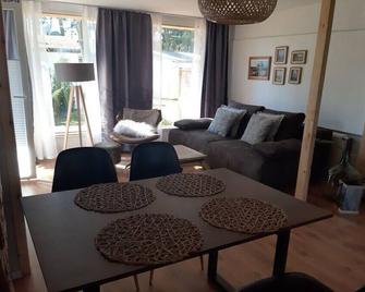 Happy Comfortable holiday residence - Röbel/Müritz - Essbereich