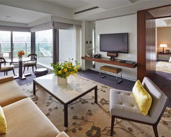 Palace Hotel Tokyo - Tokyo - Living room